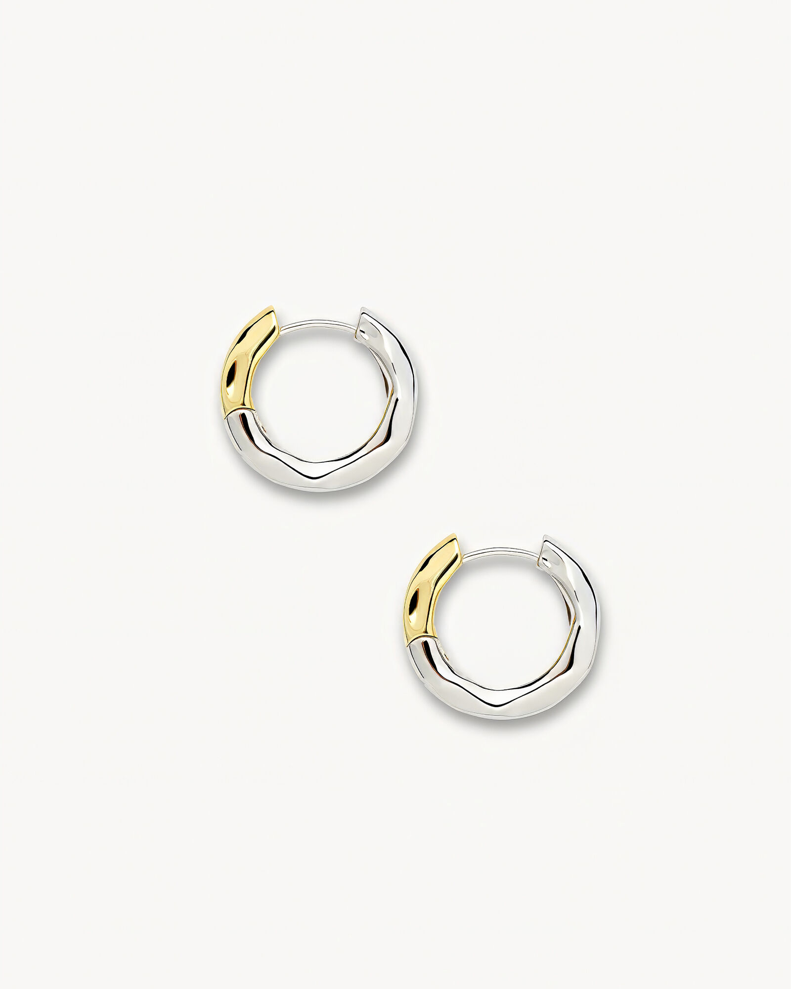 Machete Petite Wavy Hoops