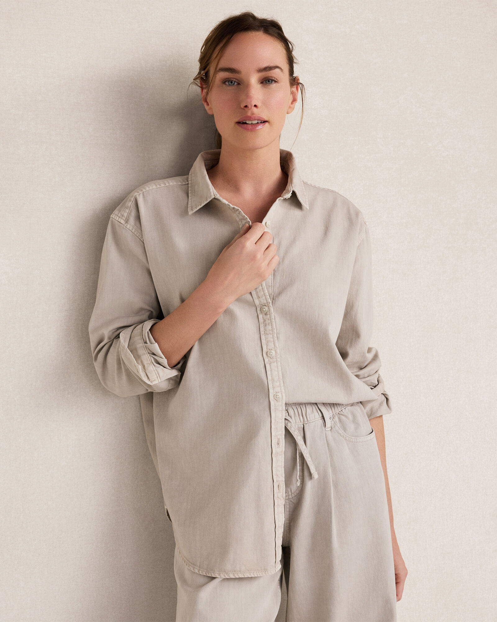 The Daily Shirt in Cotton Denim Ecru