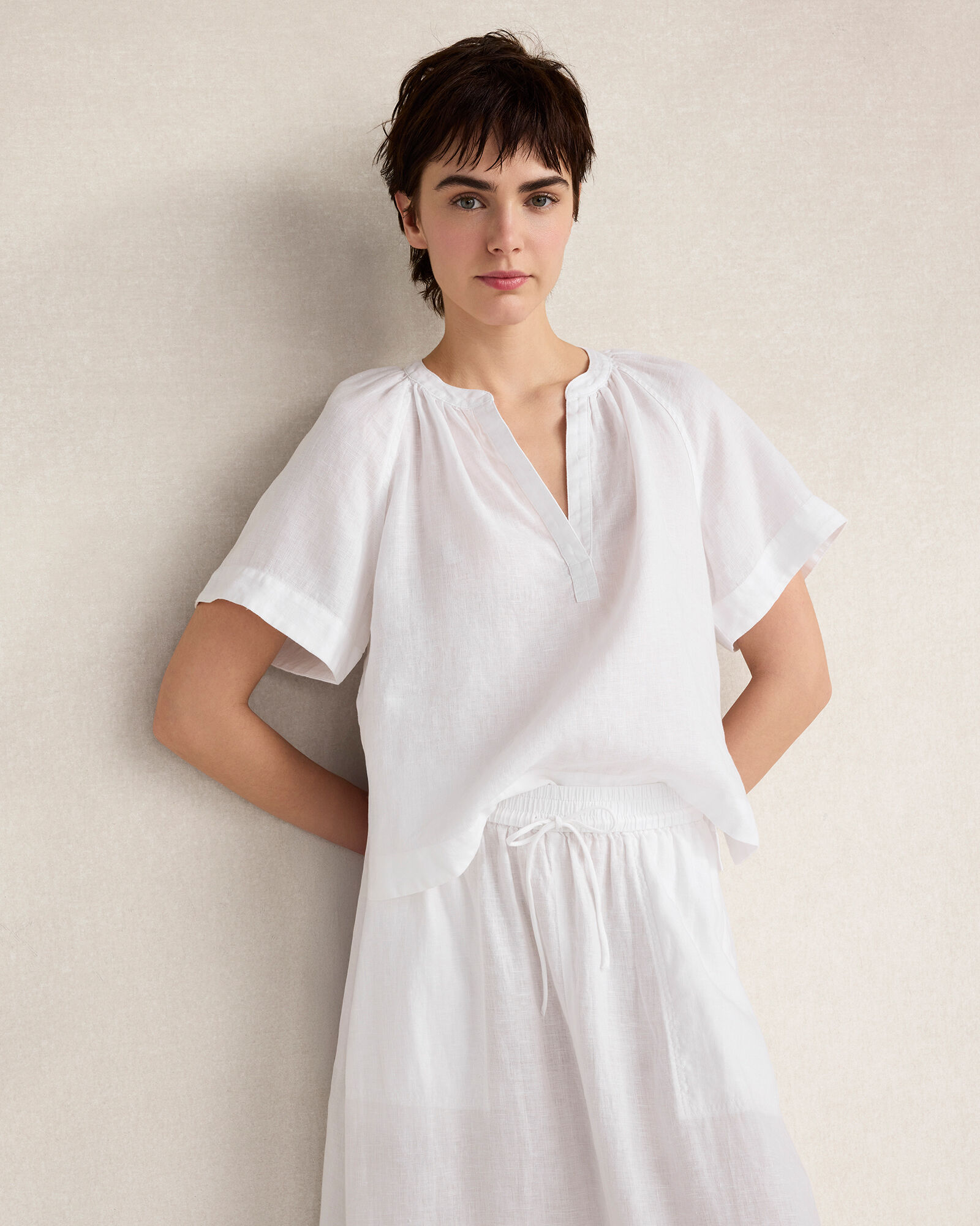 Linen Gathered V-Neck Top